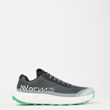 Zapatillas Nnormal Kjerag negro verde logo