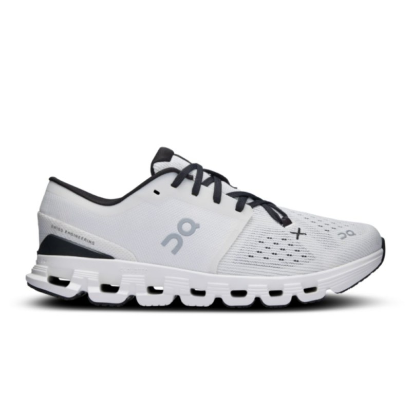 Zapatillas On Running Cloud X 4 mujer Ivory / Black
