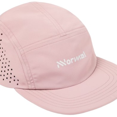 Gorra running Nnormal Race Cap rosa detalle costuras