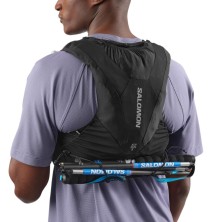Chaleco Salomon Adv Skin 5 +2 Soft Flask negro porta bastones