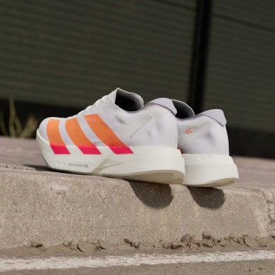Zapatillas Adidas Adizero Adios Pro 4 Hombre Cloud White / Lucid Orange / Lucid Red  reduce el peso sin perder agarre