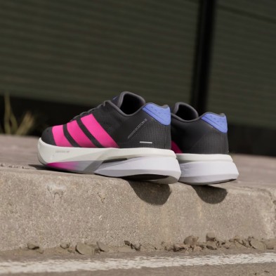 Zapatillas Adidas Adizero Boston 13 Mujer Core Black/ Lucid Pink/ Cobalt Blue talones drop 6 mm