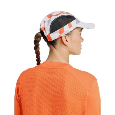Gorra Adidas Terrex Climacool 5 panel graphic Unisex White/ Semi Impact Orange/ Black ajuste en la nuca ideal para cola o trenza