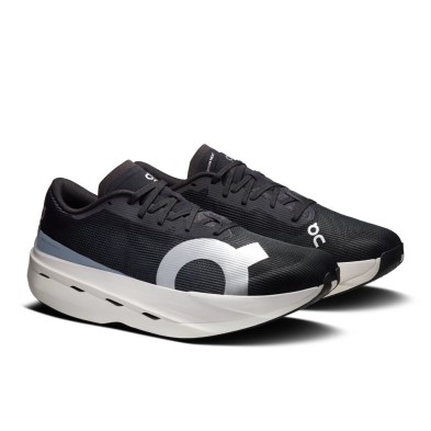 Zapatillas On Running Cloudboom Volt hombre Black/ White las más rápidas para corta y media distancia
