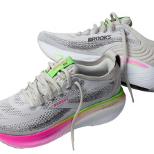 Zapatillas Brooks Adrenaline GTS 25 Narrow mujer Oyster Pink Green ahora pisada más suave